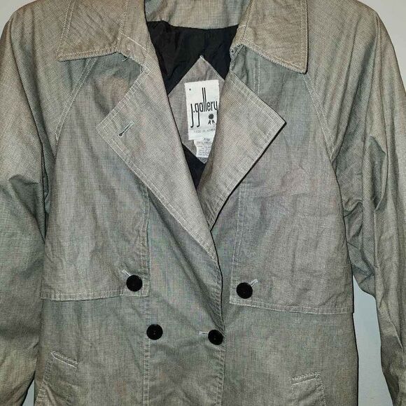 J. GALLERY Trenchcoat  - Picture 4 of 7
